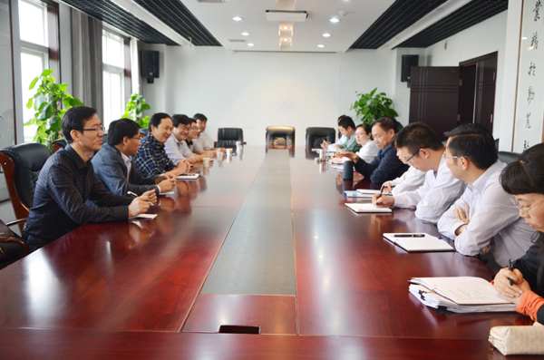 与实习单位负责人员座谈