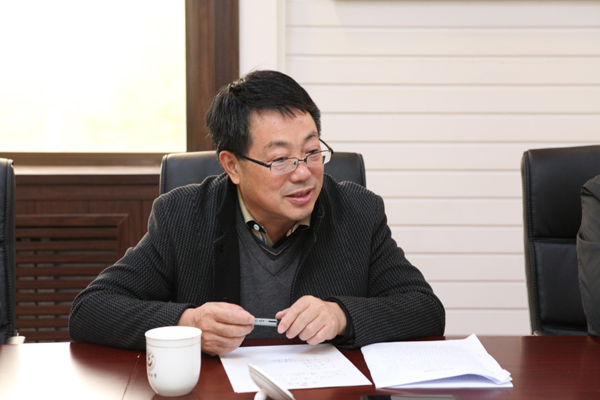 特邀专家洪成文教授讲话