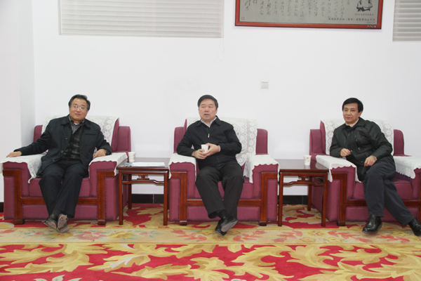 姚引良书记与谈球吧领导王亚杰、崔智林座谈
