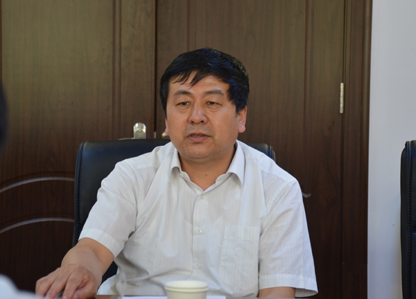 许静洪副校长介绍谈球吧情况